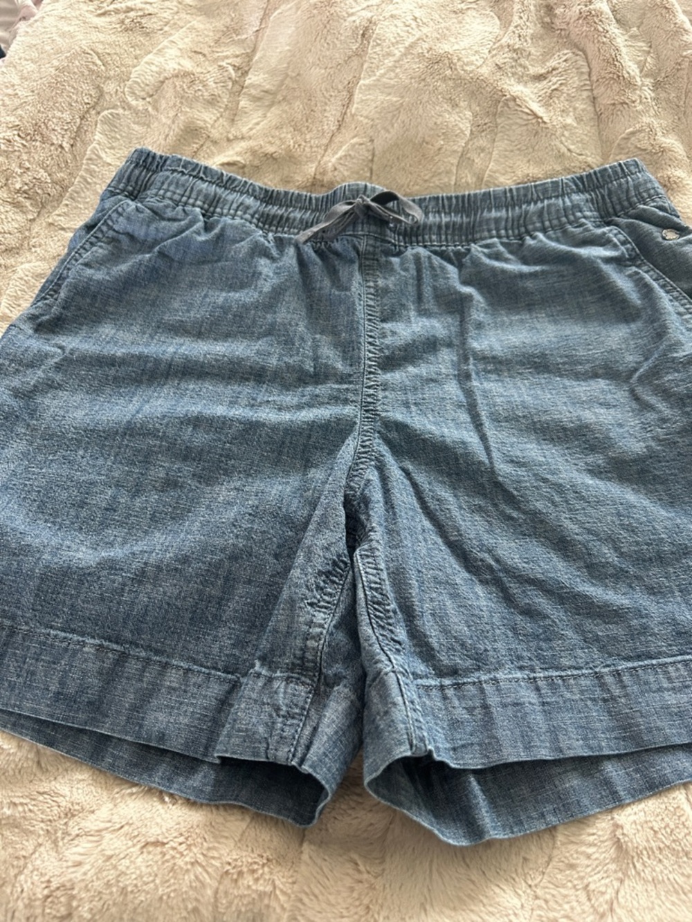 Women’s  Casual Blue Elastic-Waist Shorts